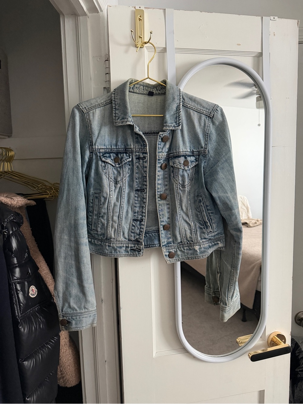 American Eagle Outfitters Light Wash Denim Jacket - Blue
